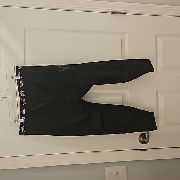 Yitty workout set Top XL Bottoms XXL Black - Picture 7 of 7